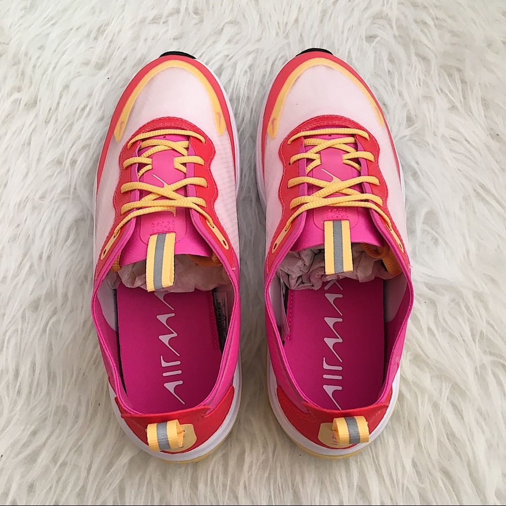 Nike Air Max Dia Women’s Sneakers - Picture 5 of 7